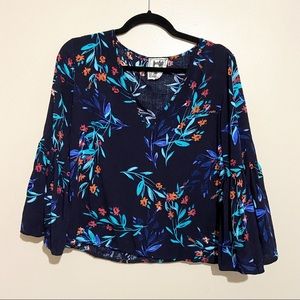 Jaase• Dark blue floral bell sleeve top xs